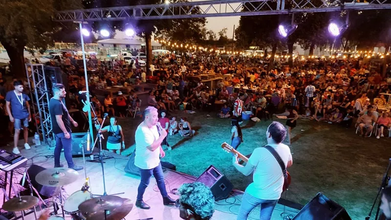 Fiesta del pueblo en Sarmiento