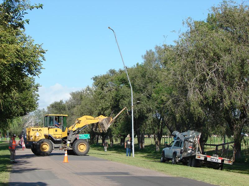 Iluminación acceso Sur sarmiento