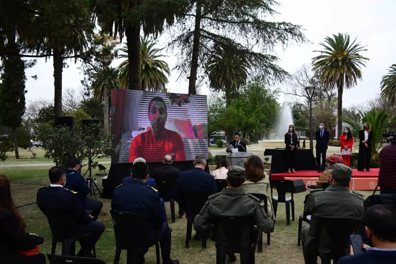 Ariel Atamañuk Pío León