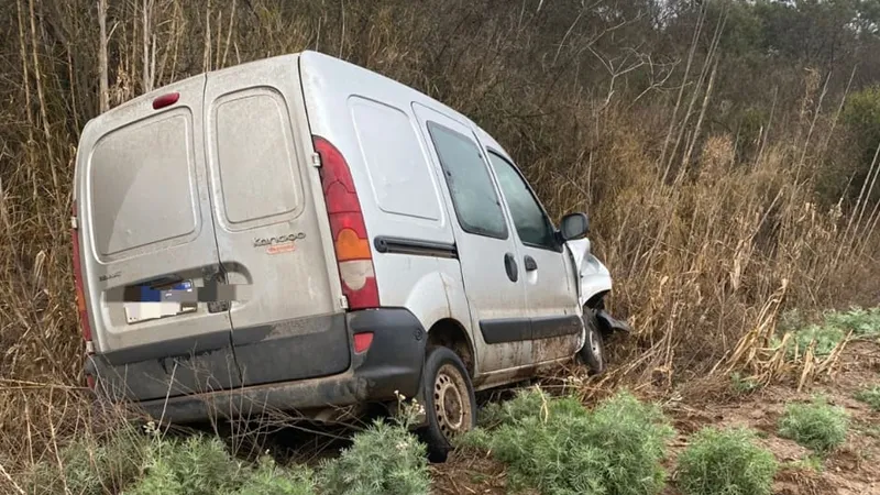 Kangoo siniestrada