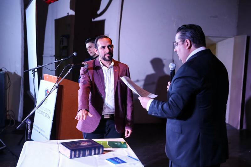 Toma de juramento a Matías Roldán