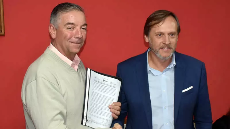 Asesoramiento UNC a Vicente Agüero