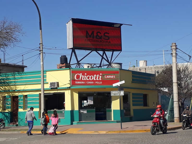 Pantallas publicitarias
