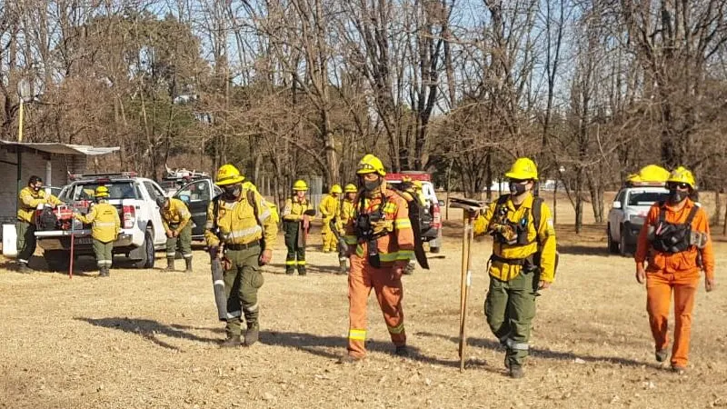 Bomberos agotados