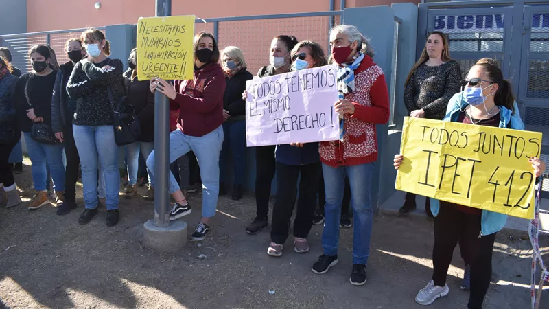 Manifestación IPET 412
