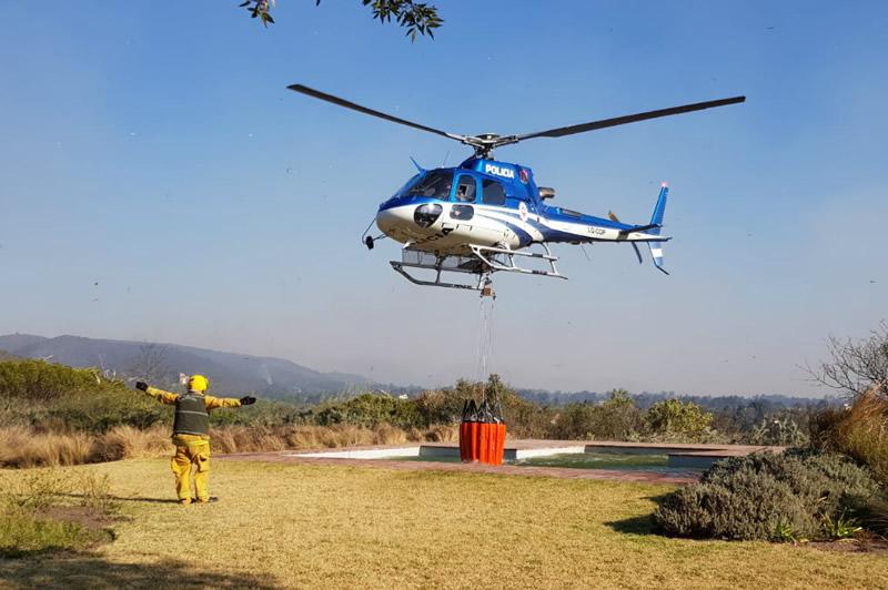 Helicóptero en incendio