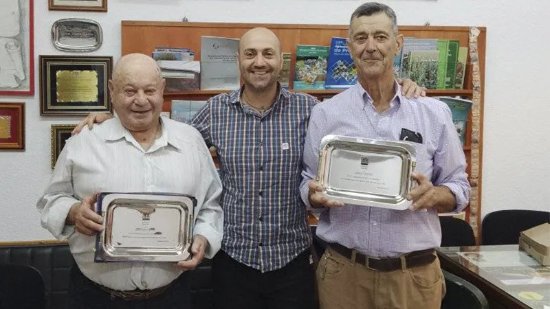 Homenaje del INTA a Unini y Visintín