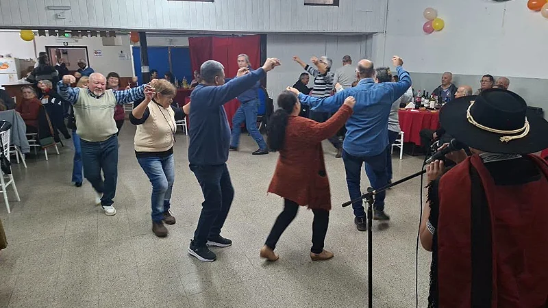 Festejo de gendarmes retirados