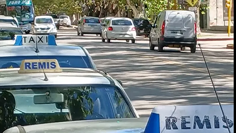 Protesta de taxis y remises
