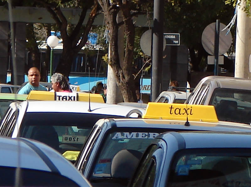 Taxis y remises