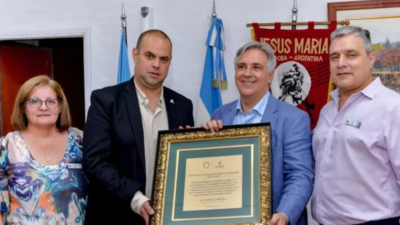 Llaryora en Jesús María