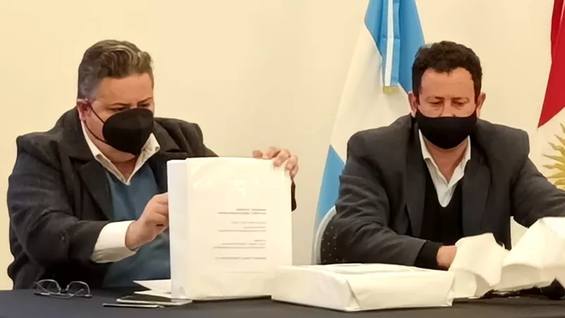 Licitación de cloacas CC