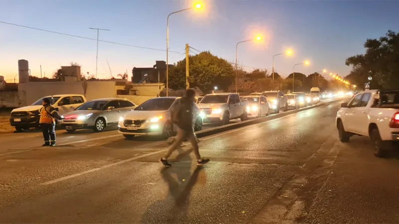 Tránsito en Av. 28 de Julio