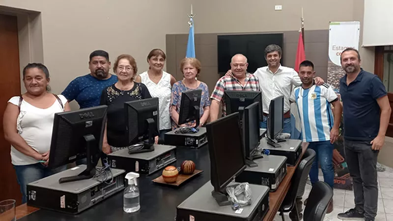 PCs para centros vecinales