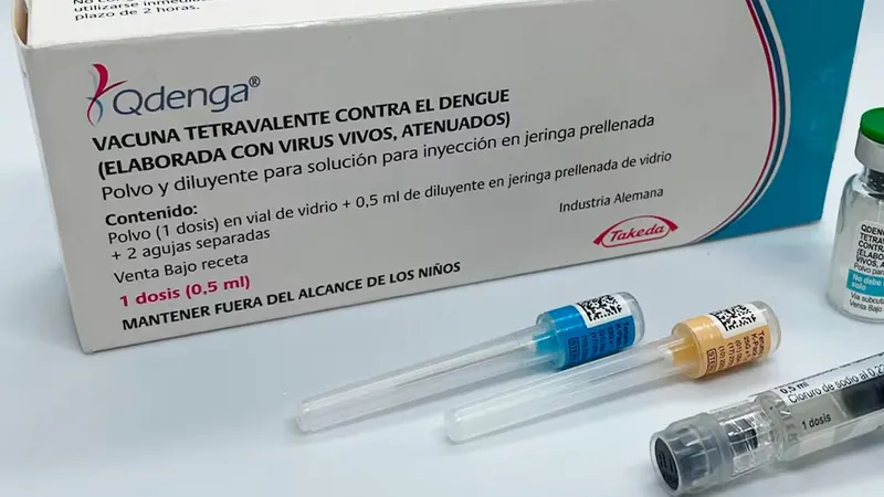 Vacuna contra el dengue