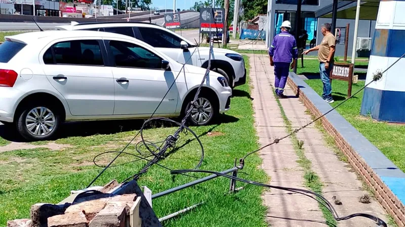 Línea eléctrica caída