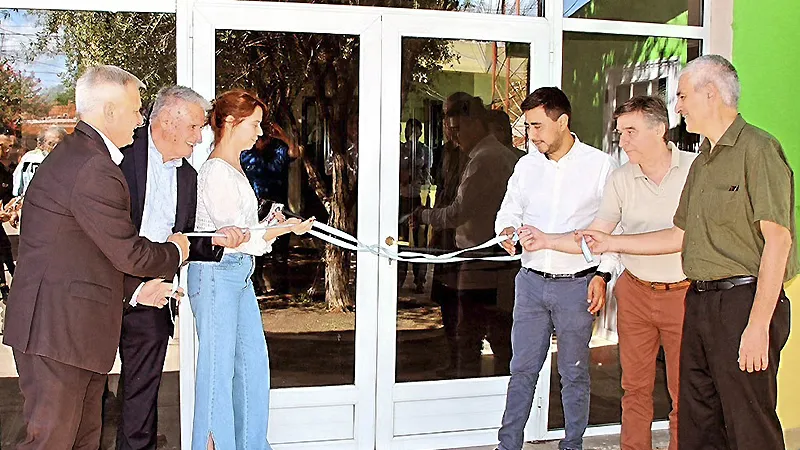 Carrera de enfermería San José de la Dormida