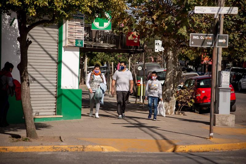 Vecinos con barbijo 2
