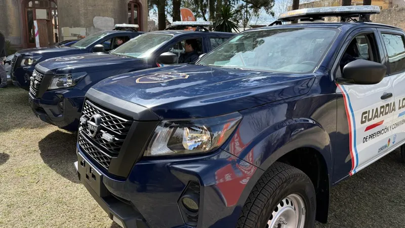 Camionetas Guardia Local
