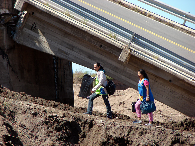 Maestras puente roto