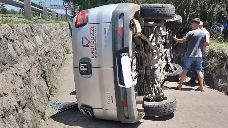 Fiat Toro en el desagüe
