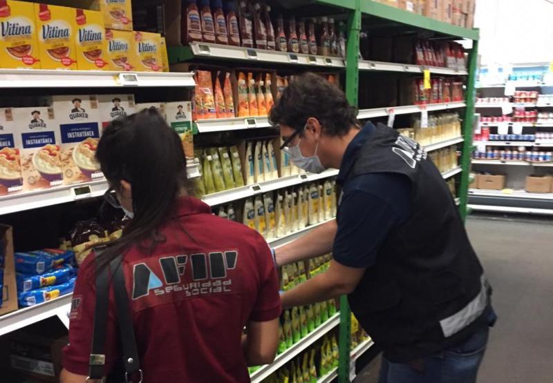 Control de AFIP en supermercado