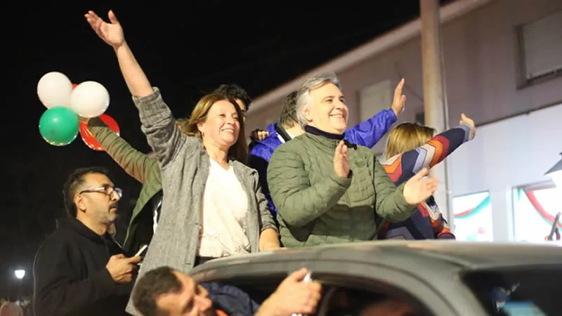 Caravana de festejo Paola Nanini