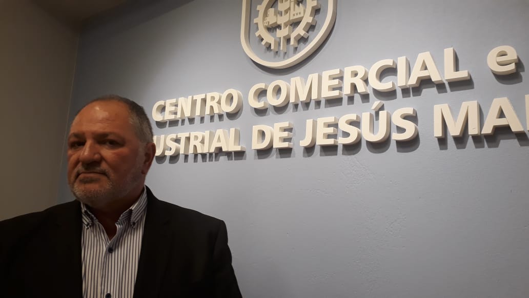 fausto brandolin en centro comercial