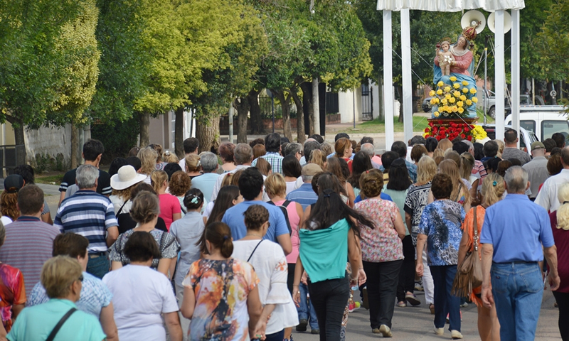 Procesión Virgen del Monserrat