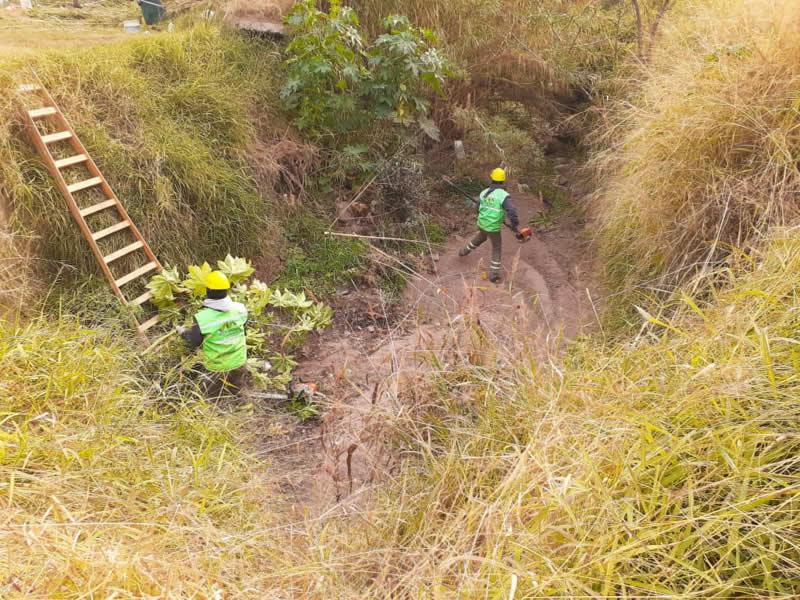 Limpieza de canal pluvial
