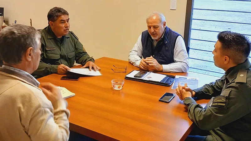 Donación a Escuadrón 65
