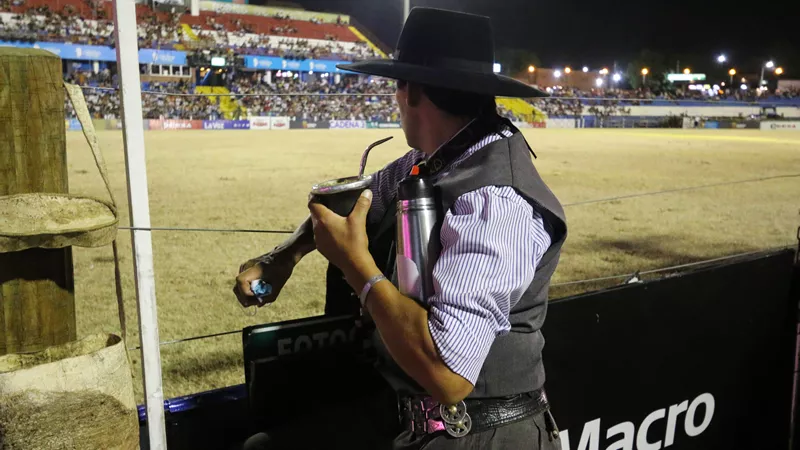 Mateando en el anfiteatro