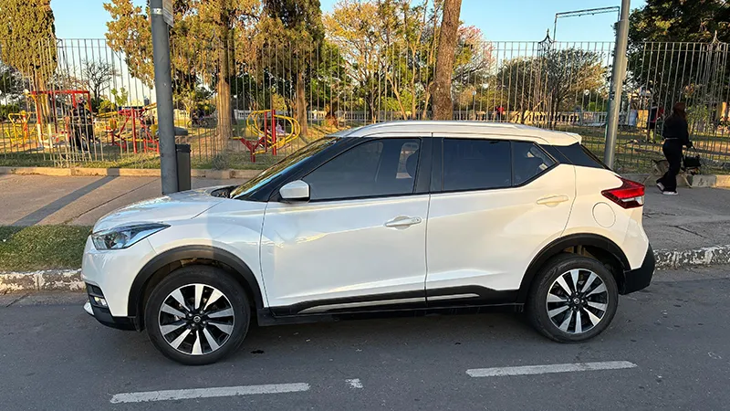 Nissan Knicks 1