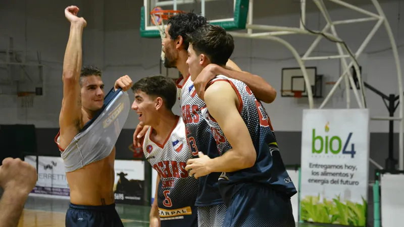 Bochas básquet festeja