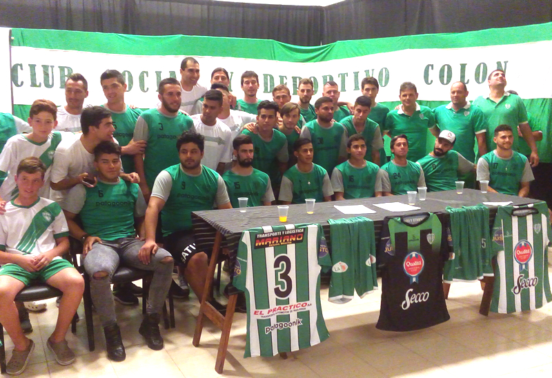 Deportivo Colón indumentaria