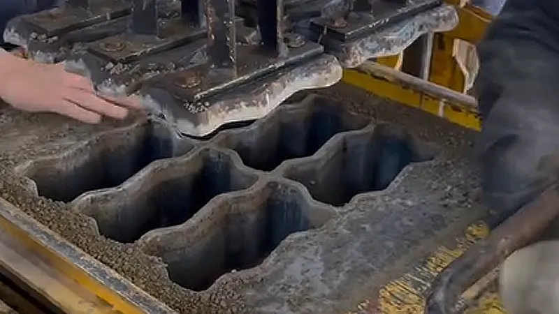 Máquina para fabricar adoquines